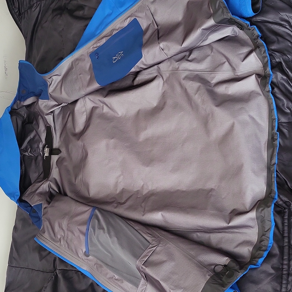 Arc'teryx Alpha Sv Mens Large - Picture 6 of 16